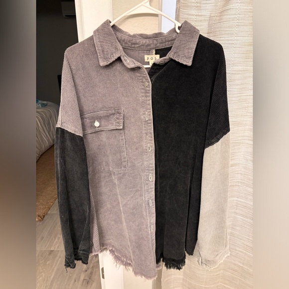 Boutique Shacket - Picture 1 of 3